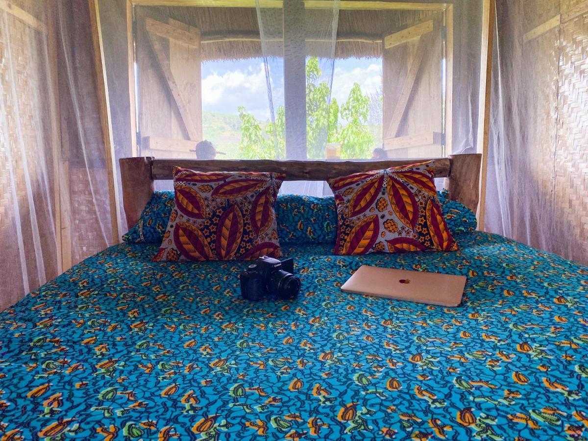 Mwamba Kelele Lodge Fort Portal Luaran gambar
