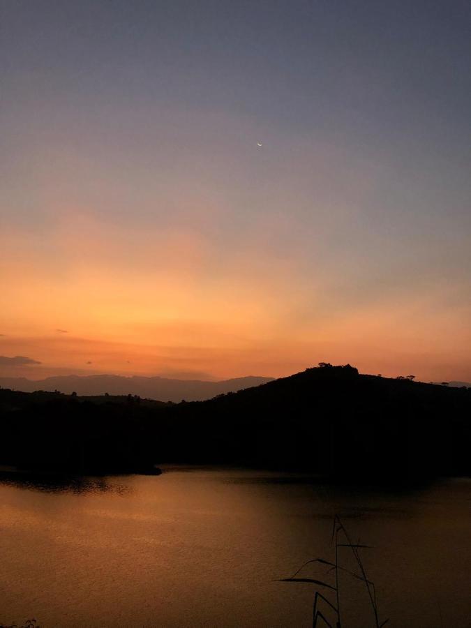 Mwamba Kelele Lodge Fort Portal Luaran gambar