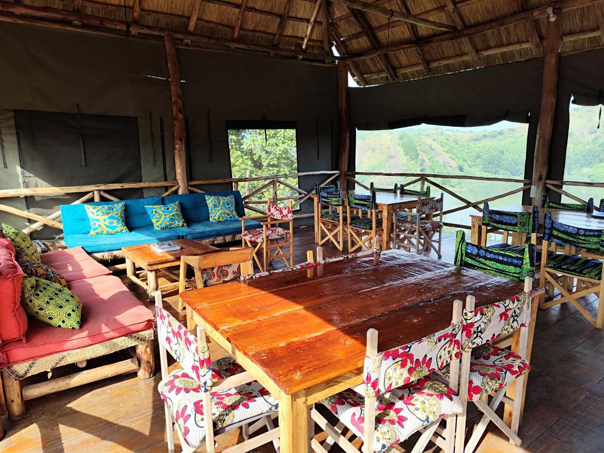 Mwamba Kelele Lodge Fort Portal Luaran gambar