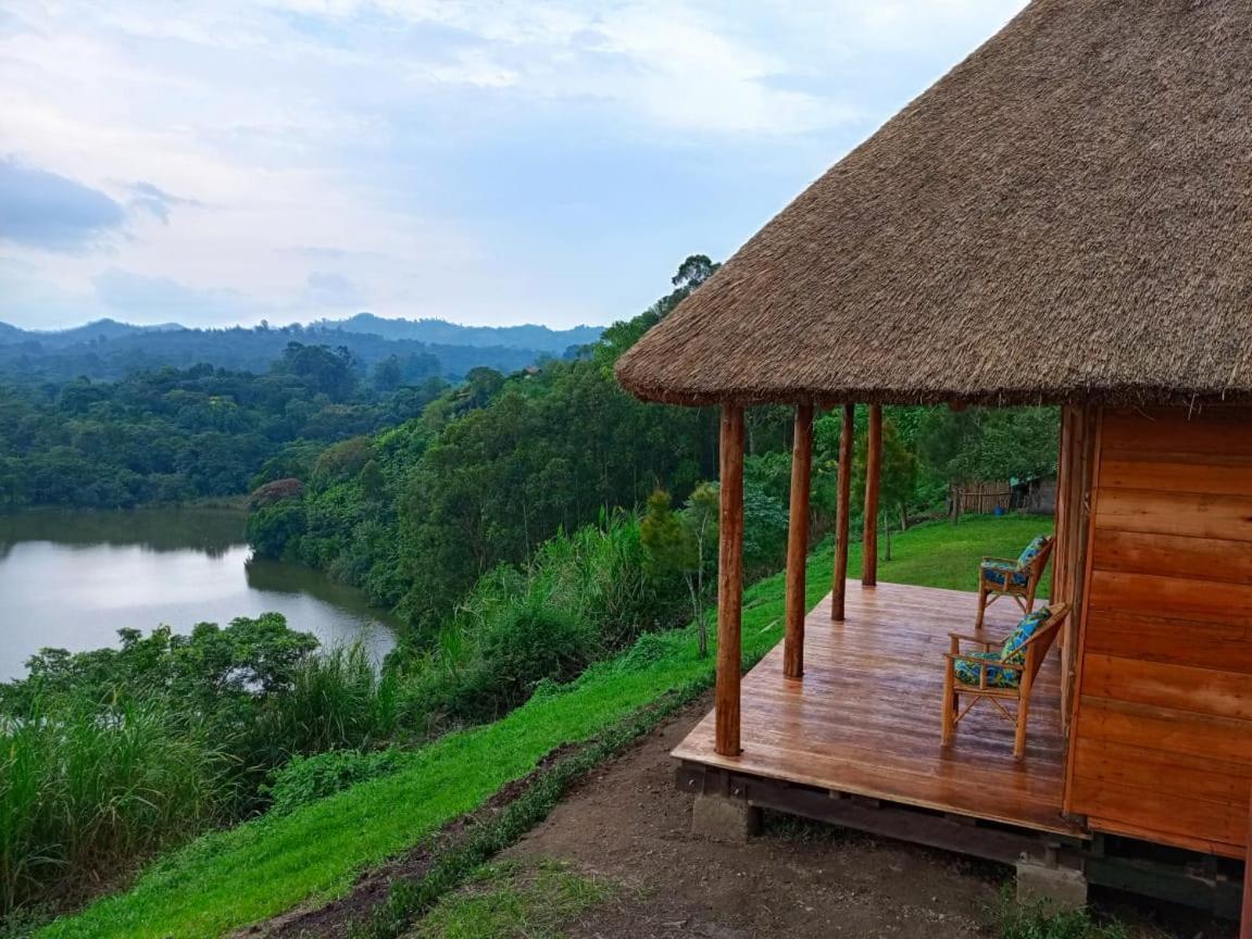 Mwamba Kelele Lodge Fort Portal Luaran gambar